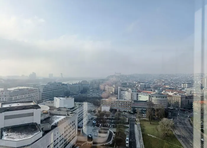 Sag Panorama 3 19th Floor Great View Free Parking 아파트