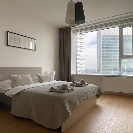 Sag Panorama 3 19th Floor Great View Free Parking *