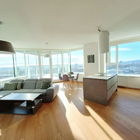 Sag Panorama 3 19th Floor Great View Free Parking Appartement Bratislava